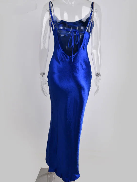 Robe Longue Satin Bretelles Lacets Dos Nu — Soirée Élégante 2026