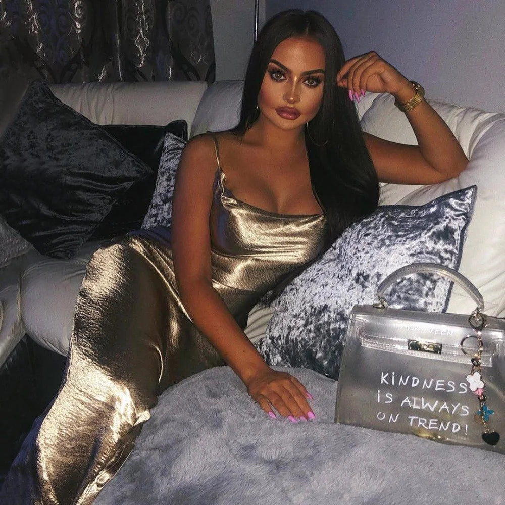 Robe Longue Satin Bretelles Lacets Dos Nu — Soirée Élégante 2026