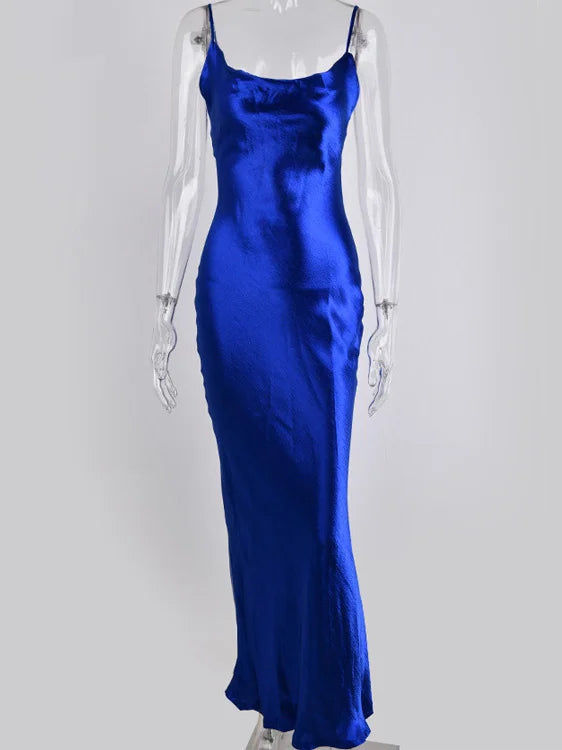 Robe Longue Satin Bretelles Lacets Dos Nu — Soirée Élégante 2026