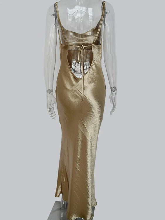 Robe Longue Satin Bretelles Lacets Dos Nu — Soirée Élégante 2026