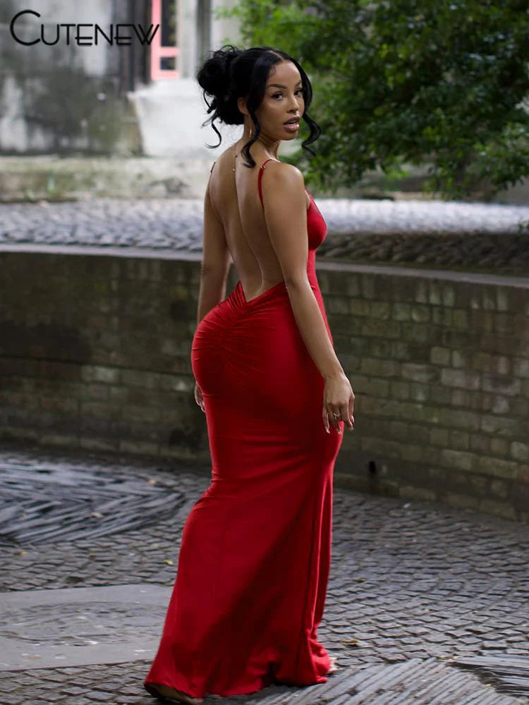 Robe Longue Rouge Brillante Bretelles Dos Nu — Streetwear & Soirée 2026