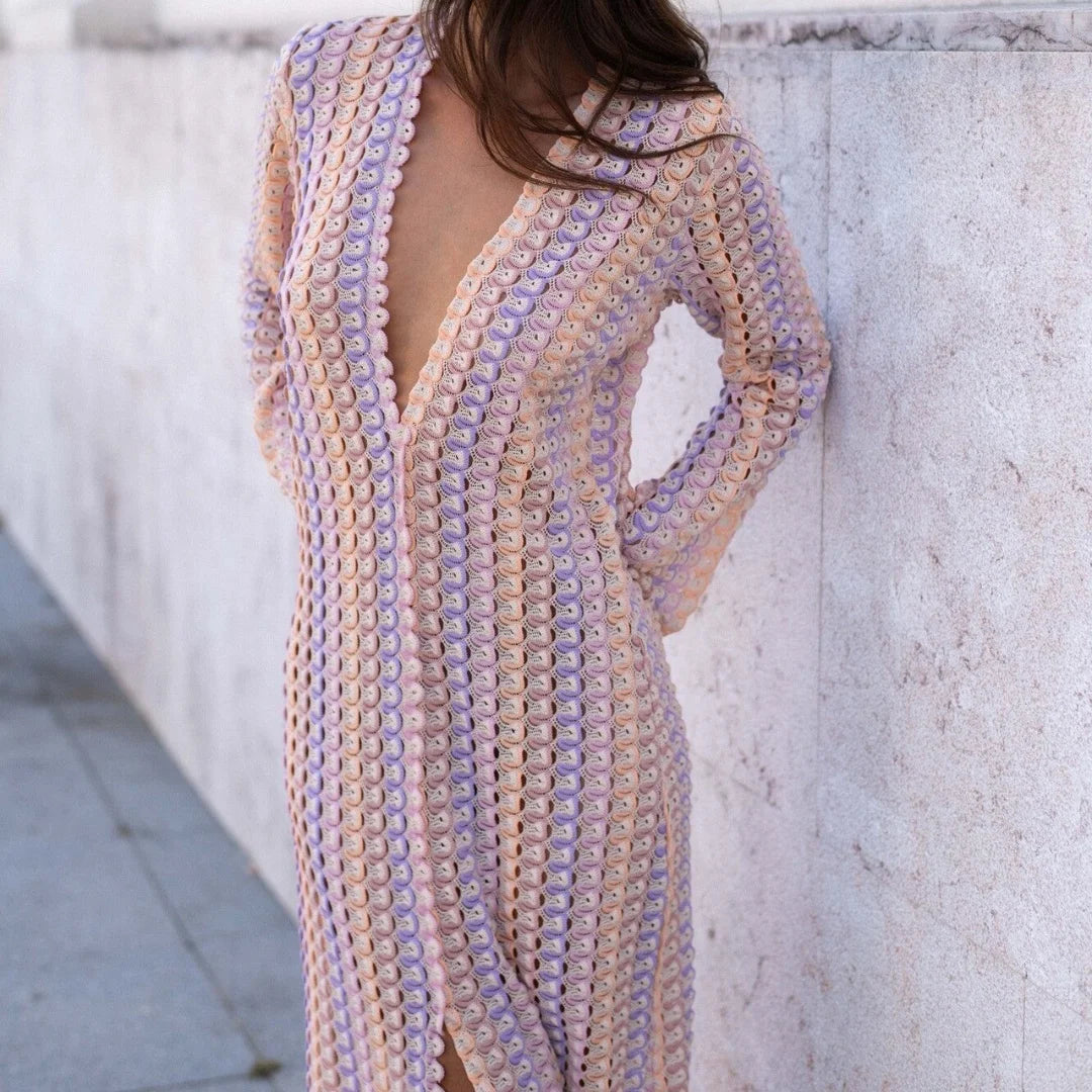 Robe Longue Maxi à Rayures Colorées au Crochet — Décolleté V & Fente Élégante