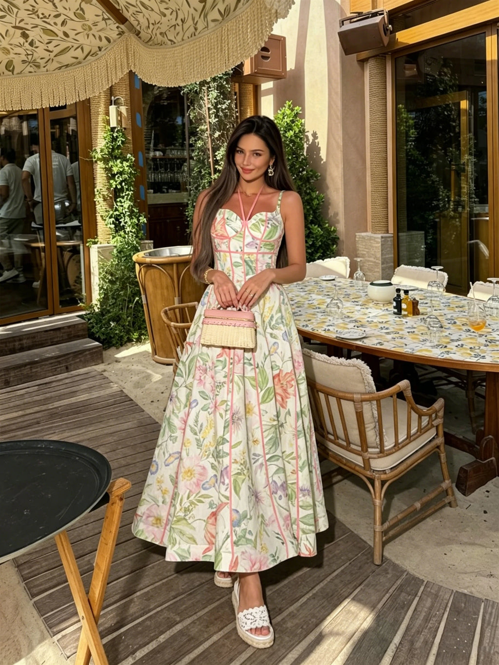 Robe Midi Satin Jaune Beurre — Dîner & Soirée Été 2026