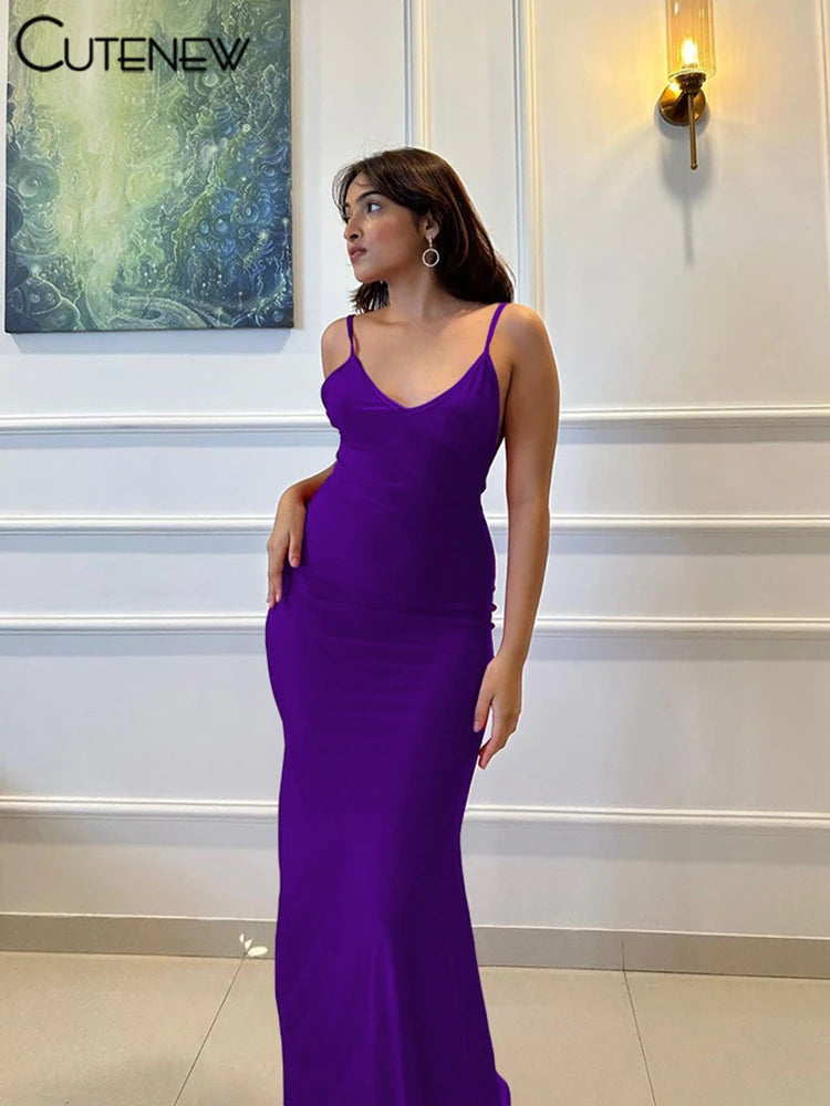 Robe Longue Rouge Brillante Bretelles Dos Nu — Streetwear & Soirée 2026