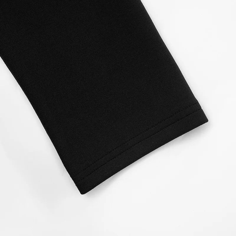 Robe Courte Chic Cintrée — Décolleté V & Double Boutonnage Manches Longues