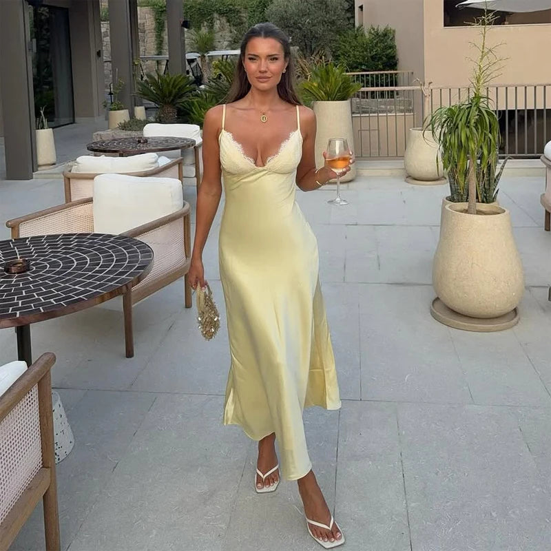 Robe Midi Satin Jaune Beurre — Dîner & Soirée Été 2026
