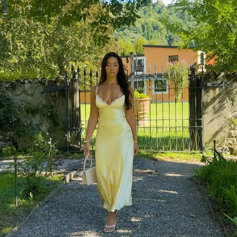 Robe Midi Satin Jaune Beurre — Dîner & Soirée Été 2026