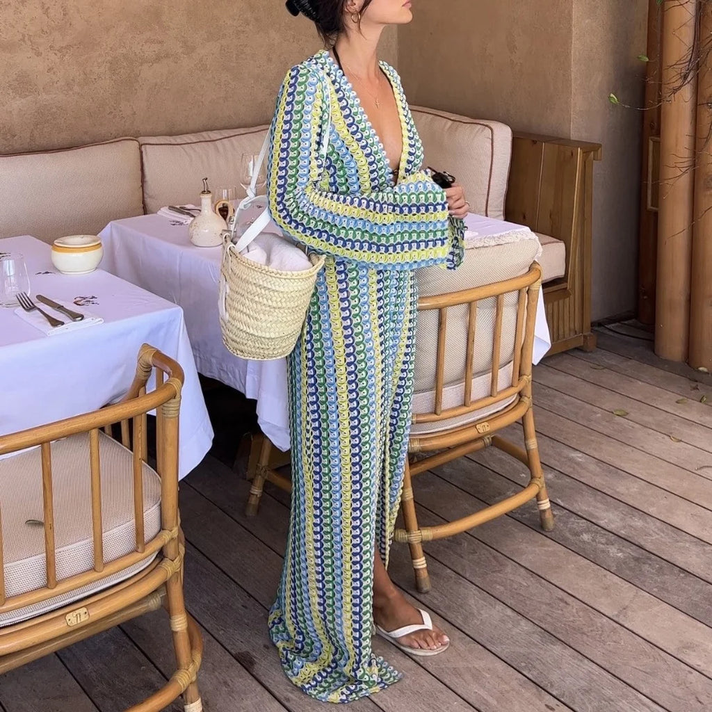 Robe Longue Maxi à Rayures Colorées au Crochet — Décolleté V & Fente Élégante