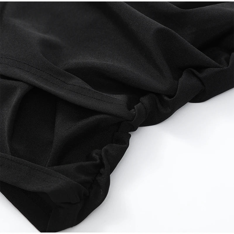 Mini-Robe Noire Épaulettes Plisées & Col Montant — Coupe Slim Tendance 2025